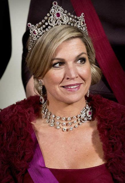 Máxima De Holanda Y Matilde De Bélgica Dos Reinas De Diamantes