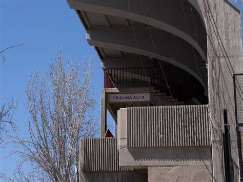 Estadio Del Rayo Vallecano La Afici N Consigue Evitar El Traslado