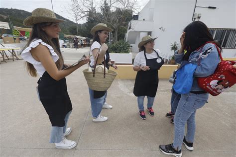 Fotogalería Las mejores imágenes de la jornada payesa en el CEIP Can Coix