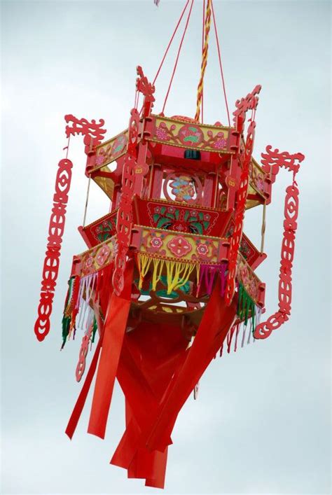 Pin By Edith Bell On Chinese Art Traditional Lanterns Chinese Art