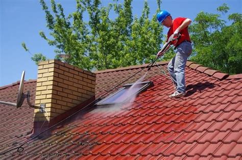 Prix d un Démoussage de Toiture le Tarif au m2 Entretien de Jardin