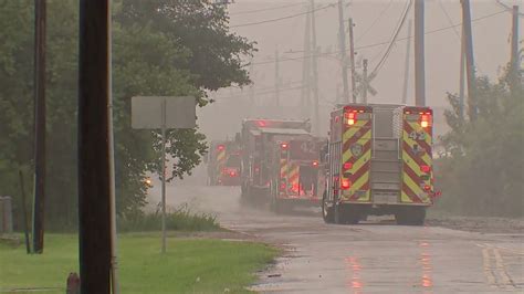 Crews Are Responding To Reports Of A Warehouse Fire In Ne Houston