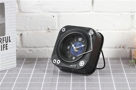 Black Tv Shape Hotel Fashion Modern Table Clocks Metal Table Clock
