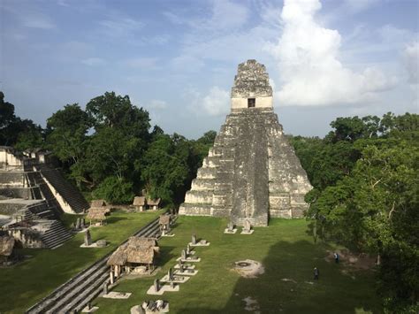 Parque Nacional Tikal Y Parque Nacional Yaxh Nak M Naranjo Camino A