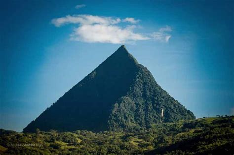 Pyramids in Belize