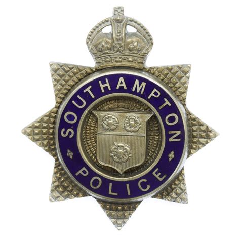 Southampton Police Senior Officers Enamelled Cap Badge Kings Crown