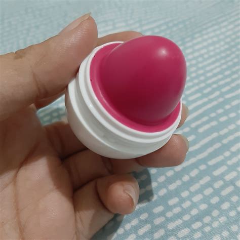 Review Jujur Nivea Lip Balm Pop Ball Apakah Bundar Lebih Baik