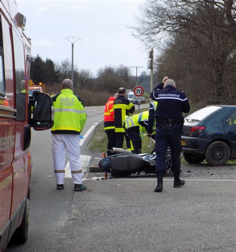 Fontain Accident Un Motard Se Tue En Percutant Une Auto