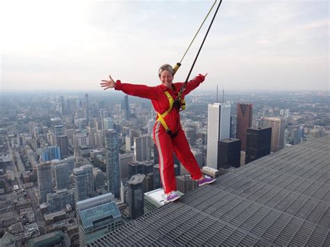 The thrilling CN Tower Edge Walk : Diary Of A Detour