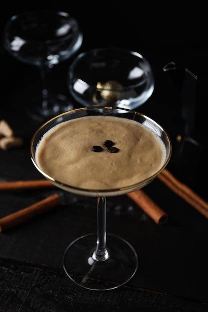 Espresso martini cóctel delicioso alcohol bebida postre cóctel Foto