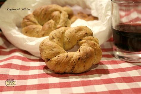 Taralli Sugna E Pepe Ricetta Originale Dei Taralli Di Mergellina