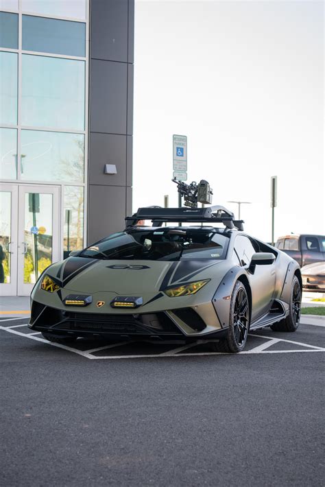 Lamborghini Huracan Sterrato With A M240 Machine Gun Attached To The