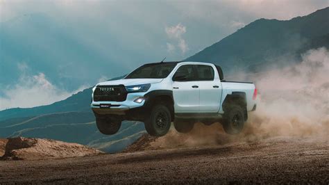 Nova Toyota Hilux GR Sport Ganha Novidades Na Linha 2023 Revista