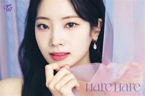 Bertabur Visual TWICE Tampil Menggoda Dalam Foto Konsep Terbaru Untuk