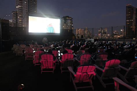 Nouvelle The San Diego Rooftop Cinema Club Delivers Love And Chills