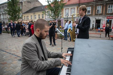 bielsko info Fortepian na placu Wojska Polskiego wyłączony Zostanie