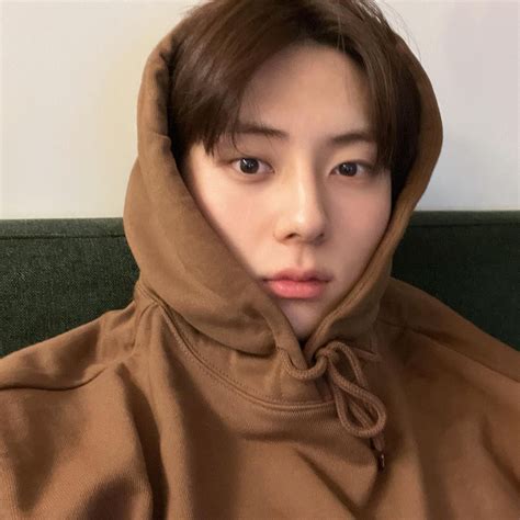 Apa Instagram Hwang Min Hyun Biodata Pemeran Seo Yool Dalam Drakor