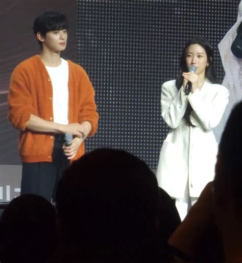 “True Beauty” Stars ASTRO’s Cha Eun Woo and Moon Ga Young Reconnect ... 