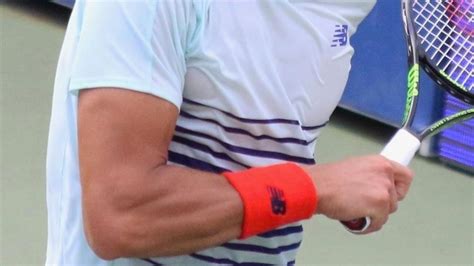 Tennis Elbow | Tennis Elbow Treatment - Tennis Fitness