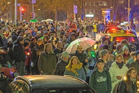 Kiel Corona Proteste So Wird K Nftig Auf Spazierg Nge Reagiert