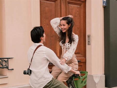 The Crown Princess Stars Urassaya Sperbund And Nadech Kugimiya In