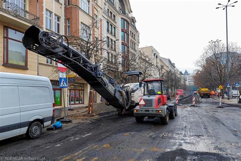 Miasto Nie Dba O Drzewa W Centrum Poznania R Wnie Te Ko O Okr Glaka