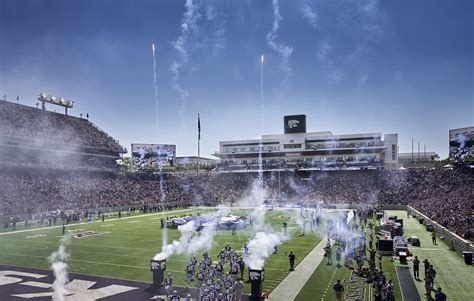 Kansas State Bill Snyder Football Stadium - JE Dunn Construction