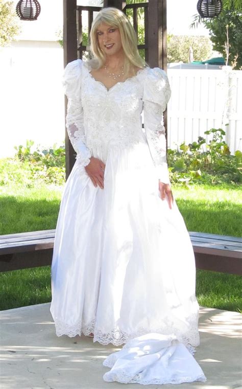 Heidi Phox Transgender Bride Wedding Dresses Satin Beautiful Bride