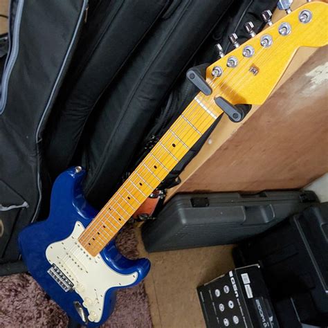 Clifton Alnico V Stratocaster W Clifton Guitar Bag And Free Guitar