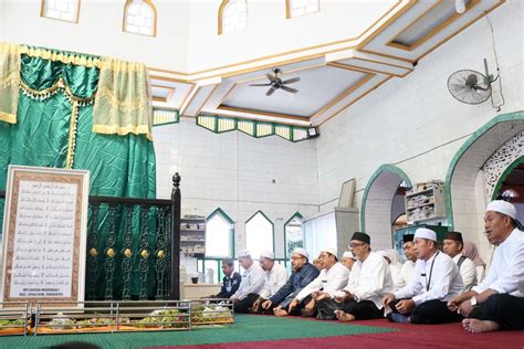 Jelang Peringatan Hari Jadi Bupati Banjar Pimpin Ziarah Ke Makam