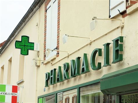 Les Cambrioleurs De La Pharmacie De Ngoumou Entre Les Mains De La