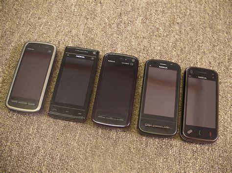 Первый взгляд на Nokia C6: qwerty-клавиатура в компактном корпусе ...