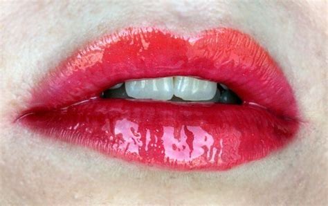 Lippy Lips Cake Tutorial