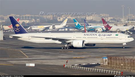 Hz Ak Saudi Arabian Airlines Boeing Er Photo By Ritabrata Roy