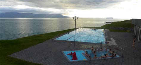 Swimming pools in Iceland - GO Iceland