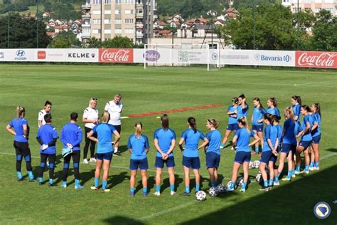 Okupila Se Enska Fudbalska Reprezentacija Bih U Zenici Zenicablog