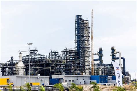 Cérémonie dinauguration de Dangote Oil Refinery la plus grande