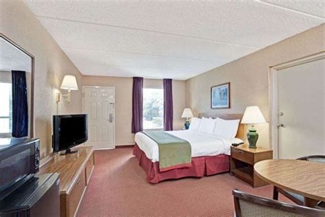 Discount Coupon for Days Inn Kodak - Sevierville Interstate Smoky ...