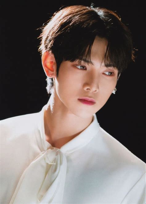 Yeosang In 2022 Kang Yeo Sang Kpop Guys Asian Celebrities