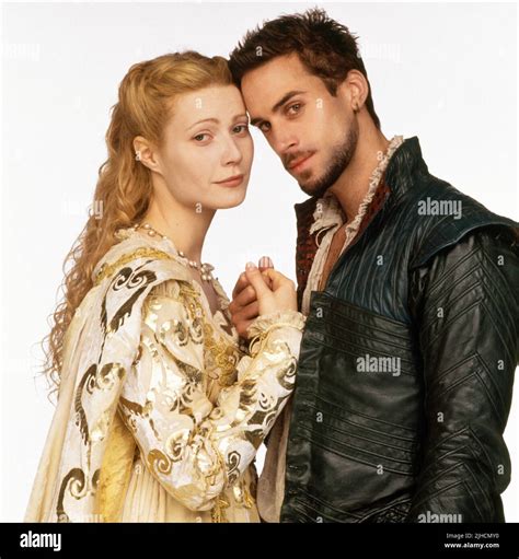 GWYNETH PALTROW, JOSEPH FIENNES, SHAKESPEARE IN LOVE, 1998 Stock Photo ...