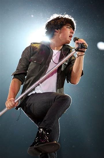 Jonas Brothers World Tour 2009 - The Jonas Brothers Photo (7255085) - Fanpop