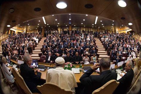 Rosario suscribió un histórico acuerdo en el Vaticano