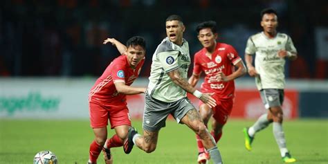 Gelandang Gabon Anggap Laga Persija Vs Persib Sebagai Derbi Ingin