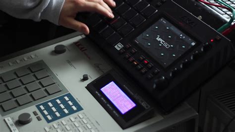 AKAI MPC Live Vs MPC 60 Mk1 Sampling Comparison Akaimpc YouTube