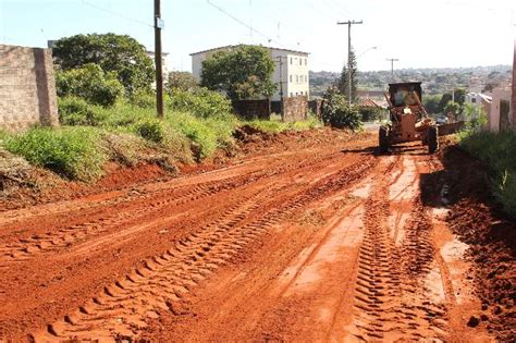 Secretaria de Obras realiza nova etapa de recuperação de ruas em