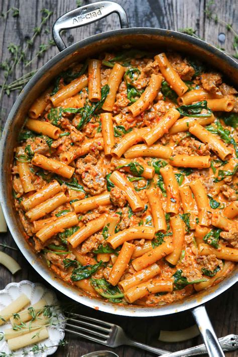 27 Simple Easy Pasta Recipes - Sparkling Boy Ideas