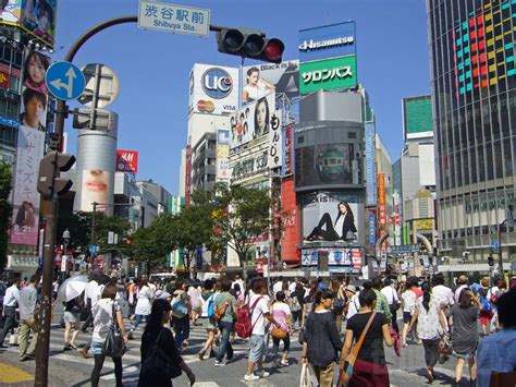 渋谷駅前ハチ公口・西口｜街並み町並み写真集【街画コム】