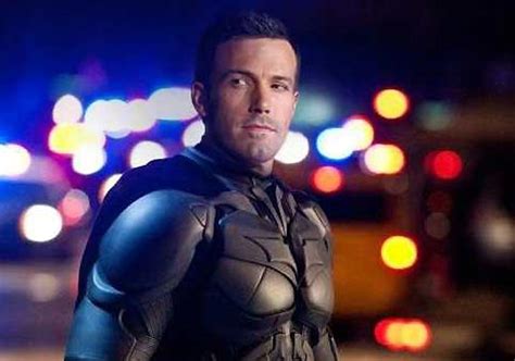 Affleck Not Scary Enough For Batman Seth Green Hollywood News India Tv