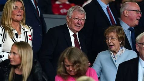 Sir Alex Ferguson S Wife And Touching Real Reason Behind His Man Utd