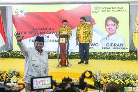 Prabowo Jelaskan Alasan Gibran Tak Hadiri Deklarasi Jawa Pos